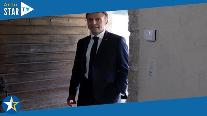 Emmanuel Macron : les curieuses photos contenues dans les cadres posés sur son bureau lors de son al