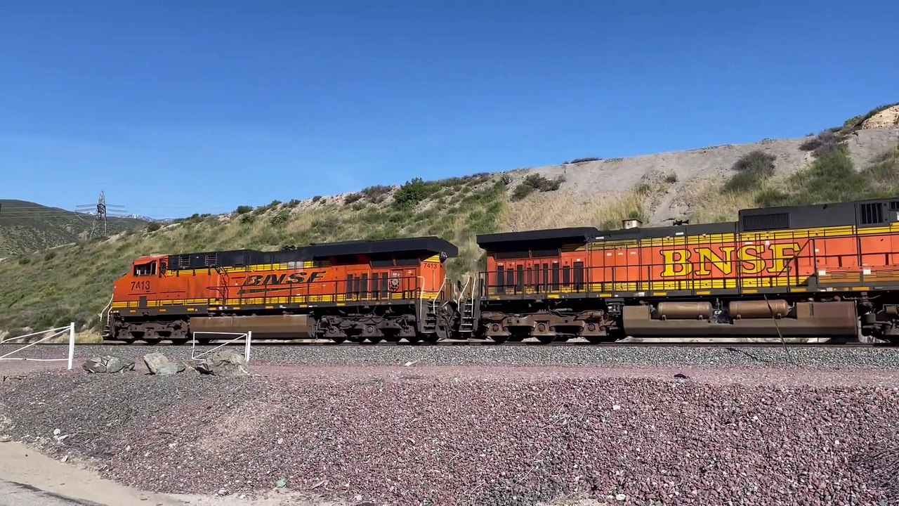BNSF 7312 Leads Westbound Stack Train passes through Blue Cut CA