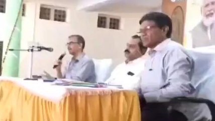 छिंदवाड़ा: घर-घर जाकर सुधार रहे मतदाता परिचय पत्र, देखें रिपोर्ट