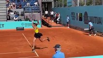 WTA - Madrid 2023 - Le jour de ses 16 ans, Mirra Andreeva a encore bluffé le monde du tennis à Madrid