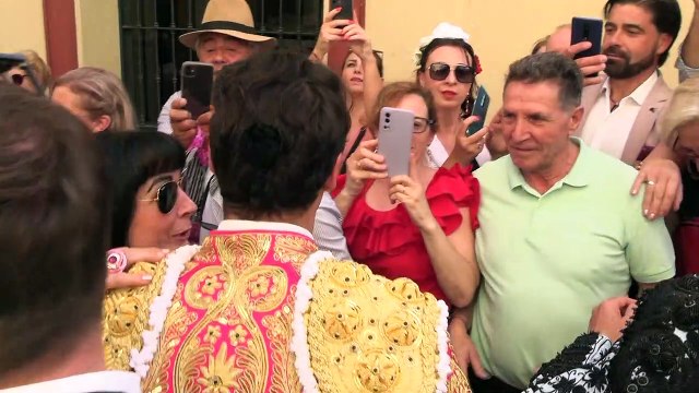 Cayetano Rivera torea sin María Cerqueira y ante el posible distanciamiento con Eva González