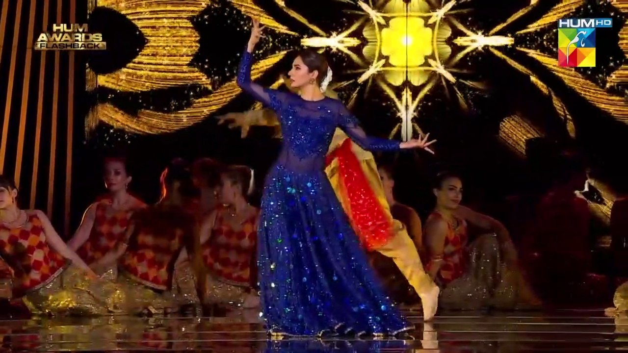 Mahira Khan Performs on Chan Charya - HUM Awards - #HumFlashback