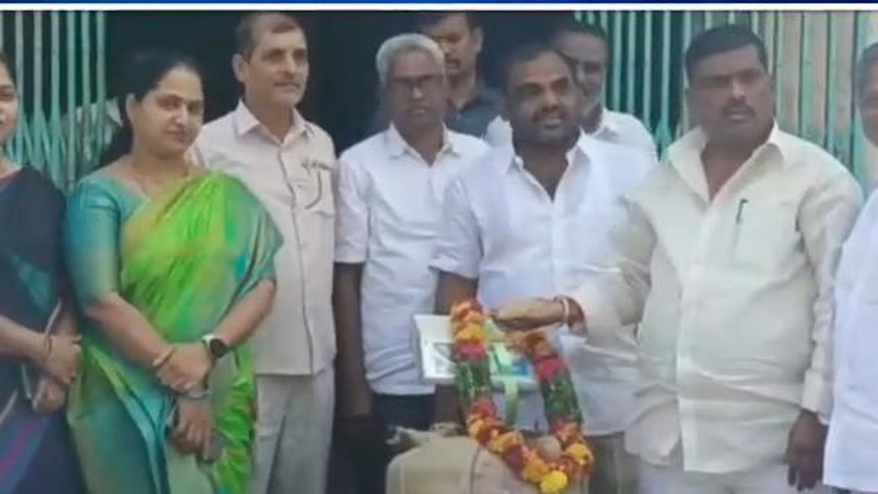పటాన్‌చెరు: ప్రతి గింజను రాష్ట్ర ప్రభుత్వం కొనుగోలు చేస్తుంది