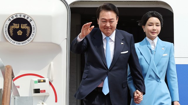 윤 대통령, 국빈 방미 마치고 귀국...여야, 방미 평가 ·간호법 대치 / YTN