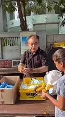 VIDEO: आरमोर फाउण्डेशन ने जरूरतमंदों को परोसा भोजन