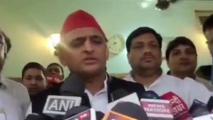 देवरिया: अखिलेश यादव ने सीएम योगी पर बोला हमला, कहा यूपी के मुख्यमंत्री नहीं जानते गिनती