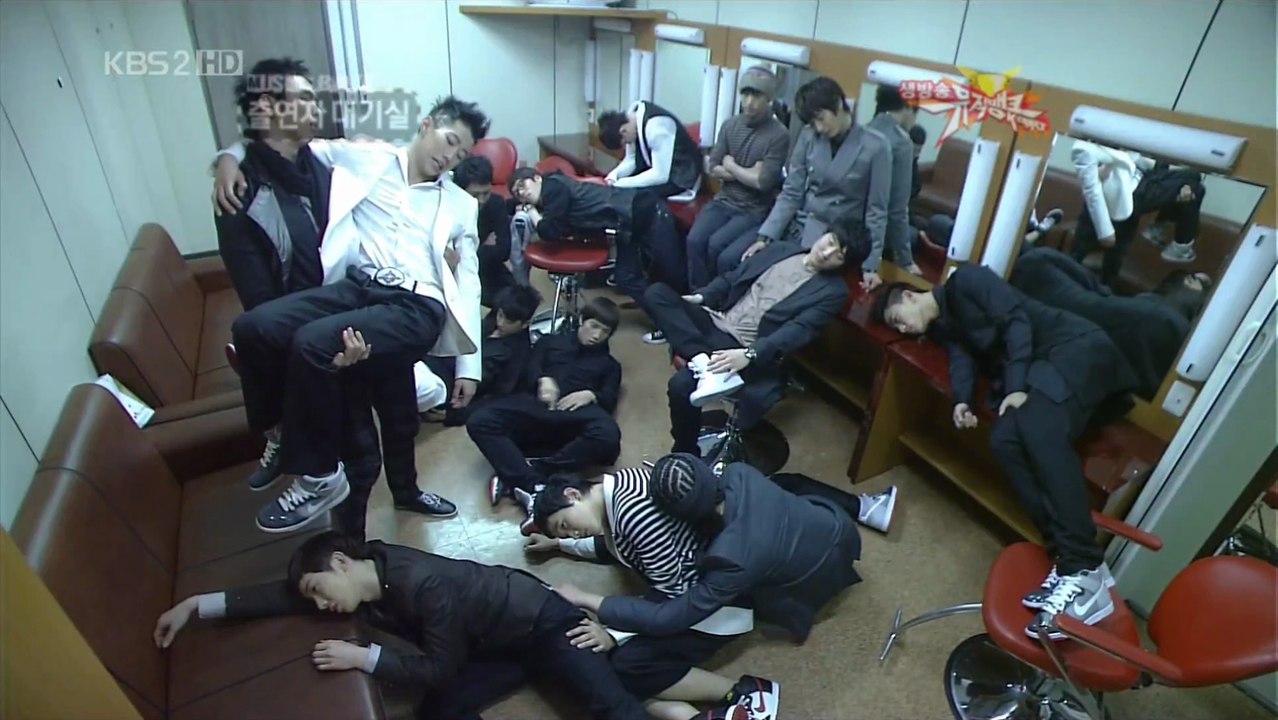 081017 + 081212 2pm 2am waiting room