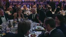 Biden bromea sobre su edad en cena de corresponsales de la Casa Blanca