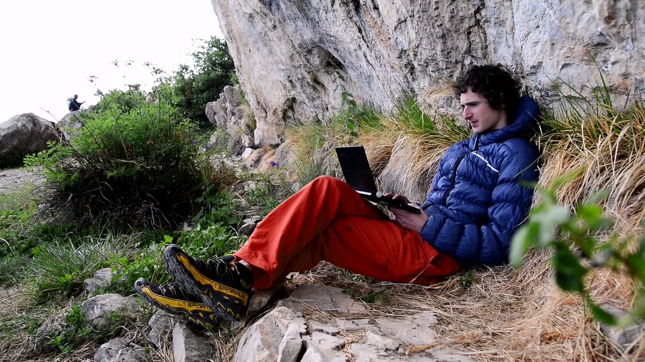 World's Hardest Flash - Adam Ondra Climbs 5.15 (9a+) First Try