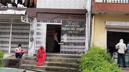 मजदूर जान जोखिम में डालकर करते है काम लेकिन सुरक्षा के नहीं इंतजाम