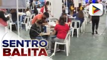 Mga naghahanap ng trabaho, maagang pumila sa San Andres Sports Complex sa Maynila para sa job fair;