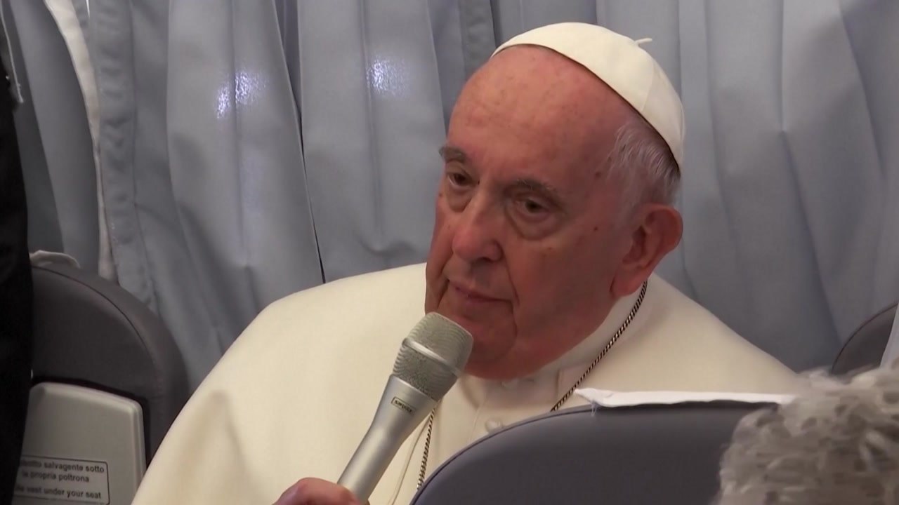 프란치스코 교황 "우크라 전쟁 종식 위한 비밀 임무 수행 중" / YTN