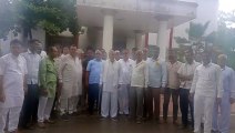 Farmer's organization shouted slogans in the collectorate premises