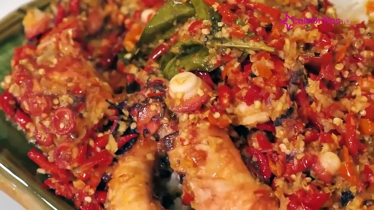 Tanboy Kun Mukbang Tentakel Gurita, Bikin Ngiler dan jadi Trending YouTube