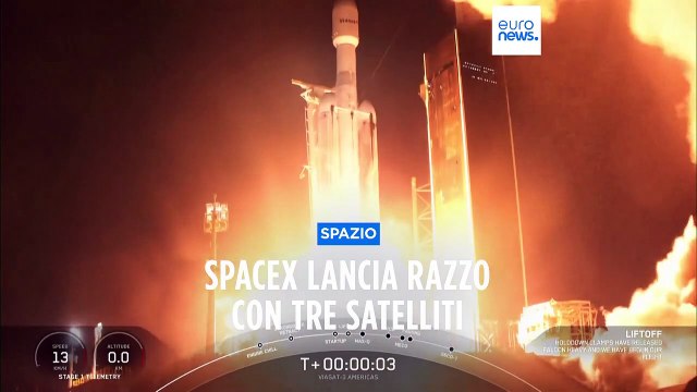 Spazio: SpaceX ha lanciato il potente razzo Falcon 9 Heavy