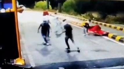 उज्जैन: रोजवास टोल पर तोड़फोड़, सीसीटीवी में दिखे नकाबपोश