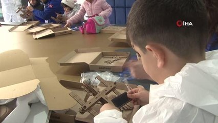 TEKNOFEST'te çocuklar uzay yolculuğu deneyimi yaşadı