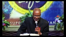 BISHOP NOEL JONES  I'M STILL IN HIS HAND