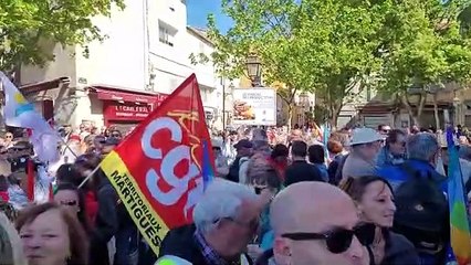 1er mai: le rassemblement se met en place à Martigues
