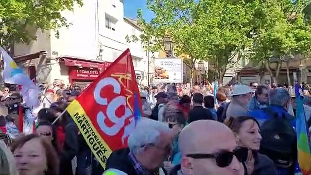 1er mai: le rassemblement se met en place à Martigues