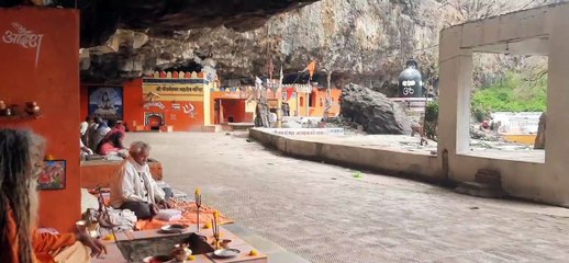 पापमोचिनी गंगाकुंड में स्नान के बाद 11 रुपए में मिलता है पाप मुक्ति प्रमाण-पत्र