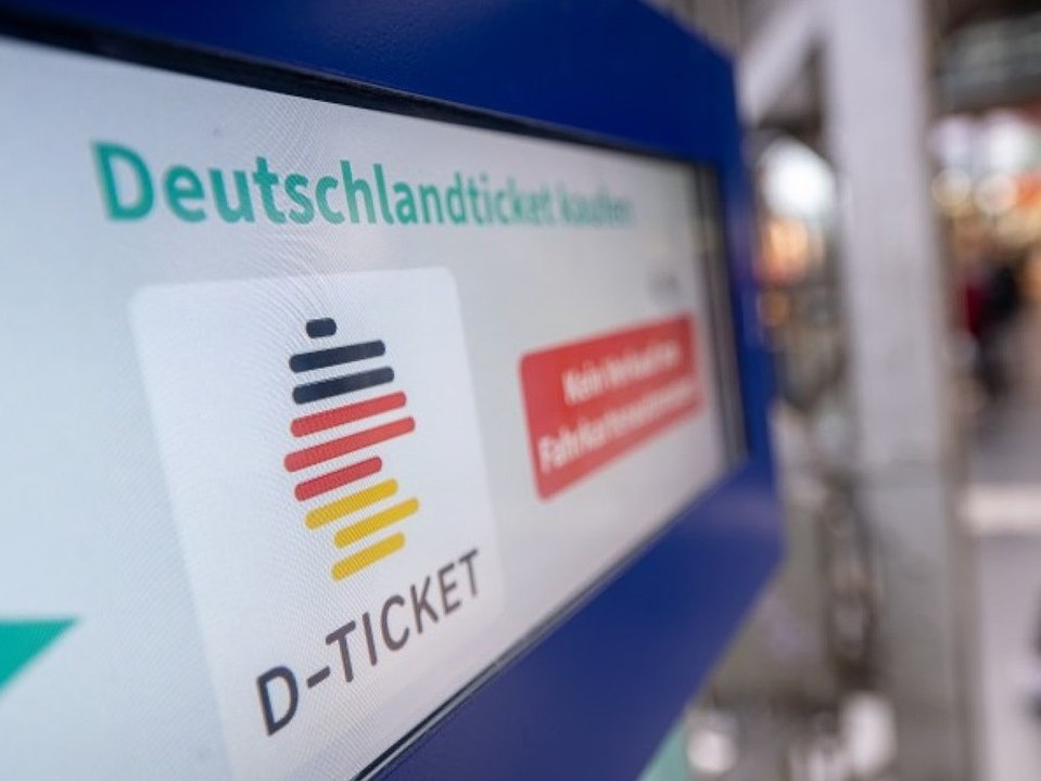 49-Euro-Ticket: Hohe Nachfrage legt DB-Server lahm