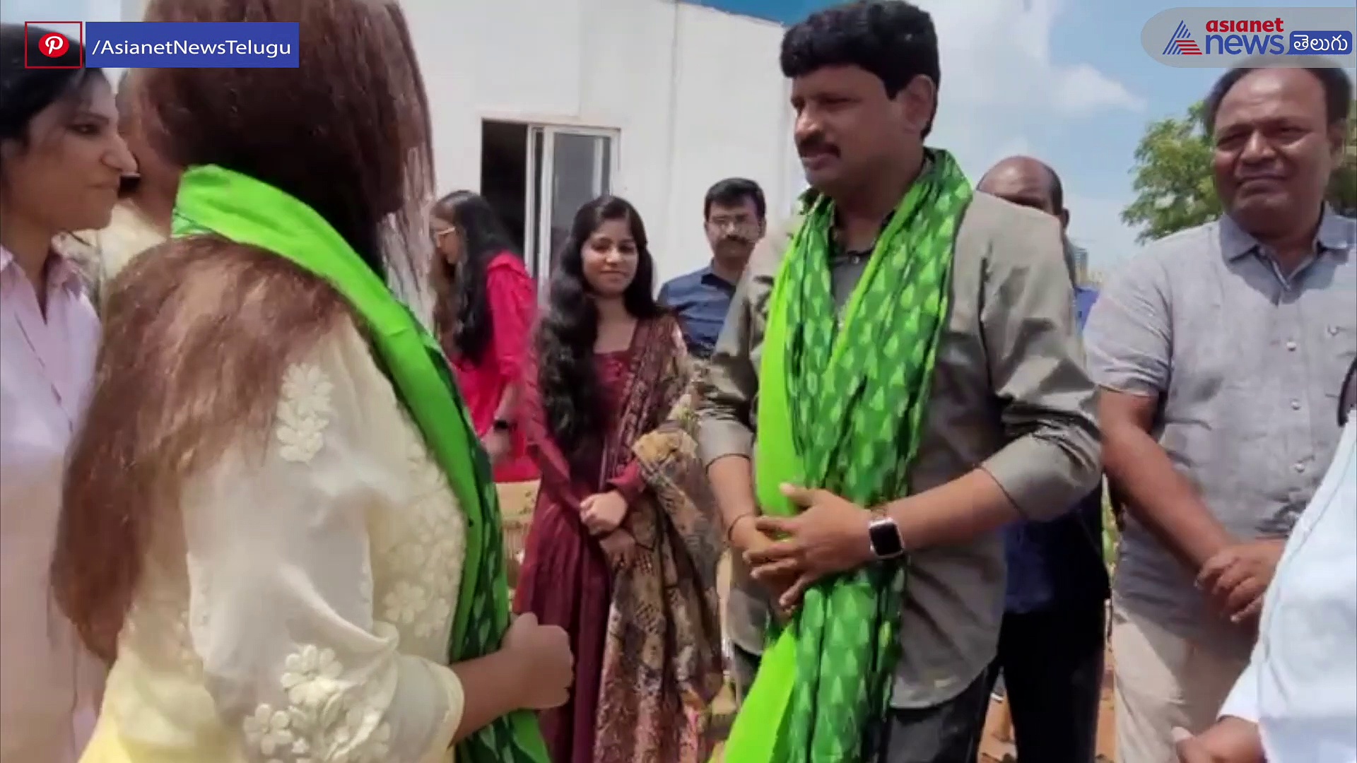 గ్రీన్ ఇండియా ఛాలెంజ్ లో పాల్గొన్న బాలీవుడ్ గాయని శ్రేయా ఘోషల్