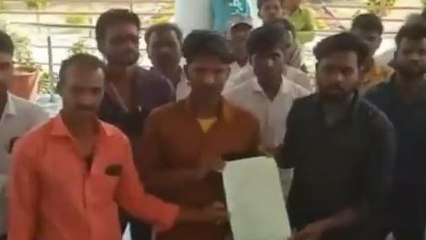 आगर: कलेक्ट्रेट पहुंचे अ.जा. वर्ग के सैकड़ों ग्रामीण बोले, साहब- दबंग कर रहे हैं परेशान