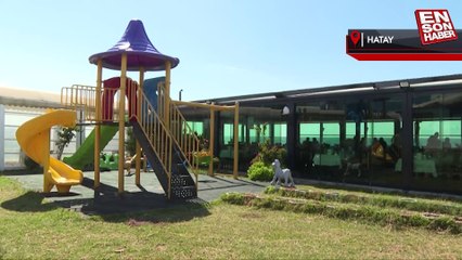 Depremden etkilenen Arsuz'da hasar gören turistik tesisler onarılıyor