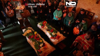 Funeral en Uman tras el ataque ruso con misiles | Seis de los 23 muertos son niños