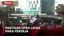 Ratusan Buruh Terobos Pusat Perbelanjaan dan Restoran Cepat Saji di Makassar