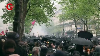 Fransa'da 1 Mayıs eylemleri olaylı başladı