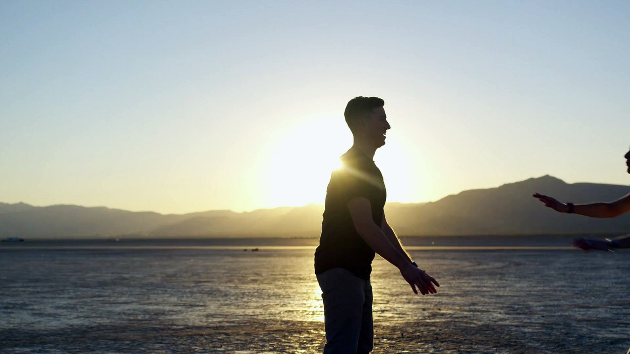 pexels-anton-antons-2035509-1920x1080-24fps