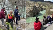 Tunceli'de Munzur Çayı'na uçan otomobil 11 gün sonra bulundu! Gençlerden haber yok