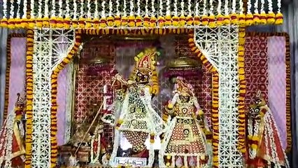 मोहिनी एकादशी—ठाकुर जी के दर्शन, दान पुण्य कर हुई दिन की शुरूआत