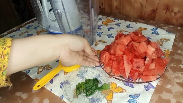 Karachi Famous Bun Kabab Recipe Anda Shami Burger Tarbooz ka Refreshing Sharbat