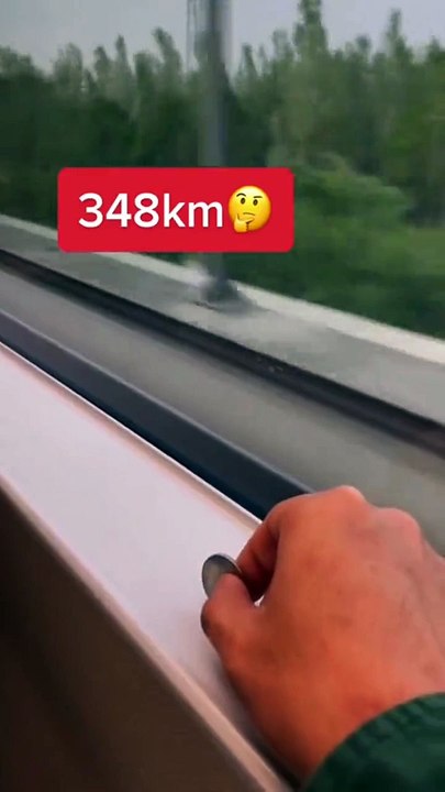 Les TGV chinois sont vraiment très stables... Incroyable