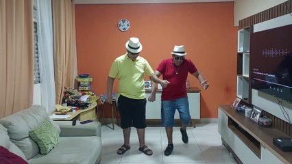 Luis Henrique e Vovô Valdivino Dançando Walting For The Sun