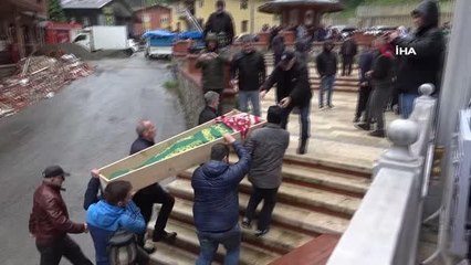 Trafik kazasında hayatını kaybeden 5 kişi son yolculuklarına uğurlandı