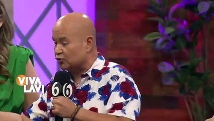 Anuel se lleva tremendo susto en pleno show