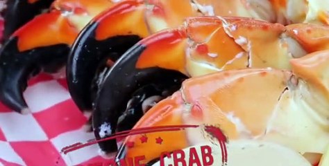 Bizarre Foods: Delicious Destinations S06 E24