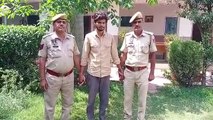 हत्या के मामले में फरार चल रहा पांच हजार रुपए का ईनामी बदमाश गिरफ्तार