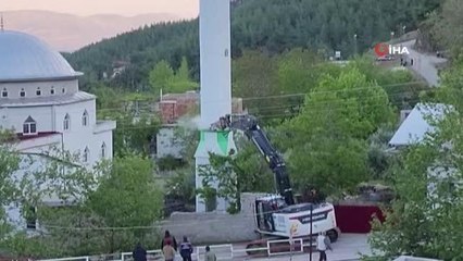 Hatay'ın en uzun minaresi böyle yıkıldı