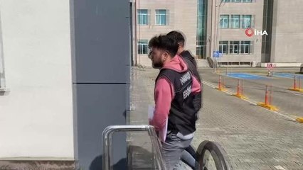 Midesinde uyuşturucu sevkiyatı yapan zanlı tutuklandı