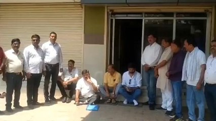 सतना: विंध्य चेंबर के पूर्व अध्यक्ष की सदस्यता हुई रद्द, धरना देकर की उचित जांच की मांग
