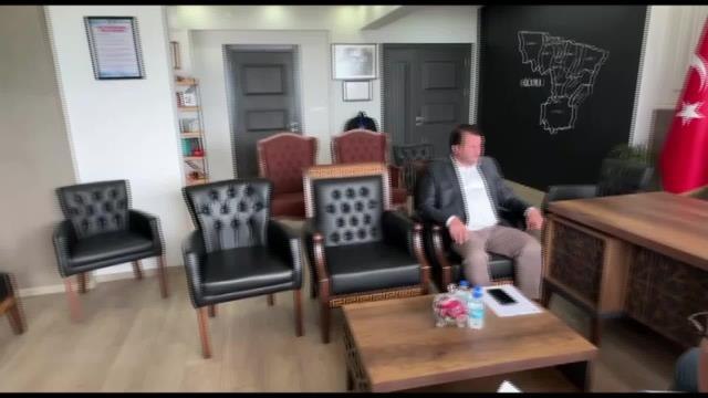 AKP'li Meclis üyeleri toplantıya katılmayınca Gülyalı Belediye Meclisi toplanamadı