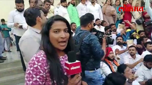 कार्यकर्ते आक्रमक झाले, सुप्रिया सुळे आल्या... पुढे काय झालं पाहा