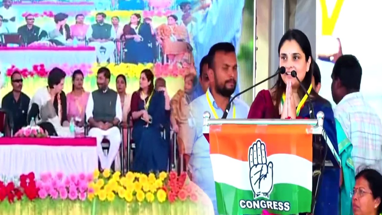 Ramya Welcomed Priyanka Gandhi | ಬಹಳ ದಿನಗಳಾದ್ಮೇಲೆ ಮಂಡ್ಯ ಜನರ ಮುಂದೆ ನಿಂತ Ramya ಮಾತನಾಡಿದ್ದು ಹೀಗೆ