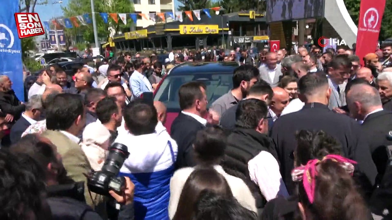 Düzceliler yerli ve milli otomobil Togg'a yoğun ilgi gösterdi