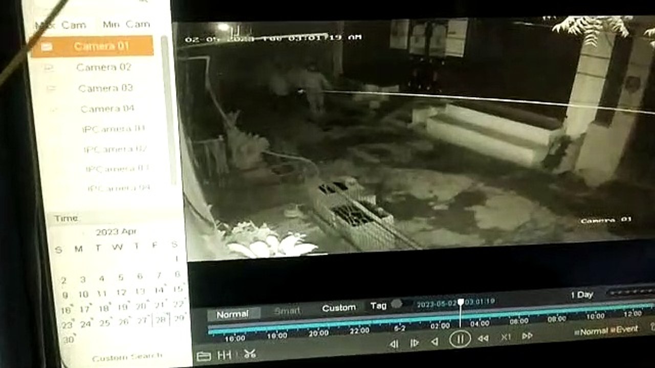 तीन सूने मकानों से नकदी एवं जेवरात चोरी